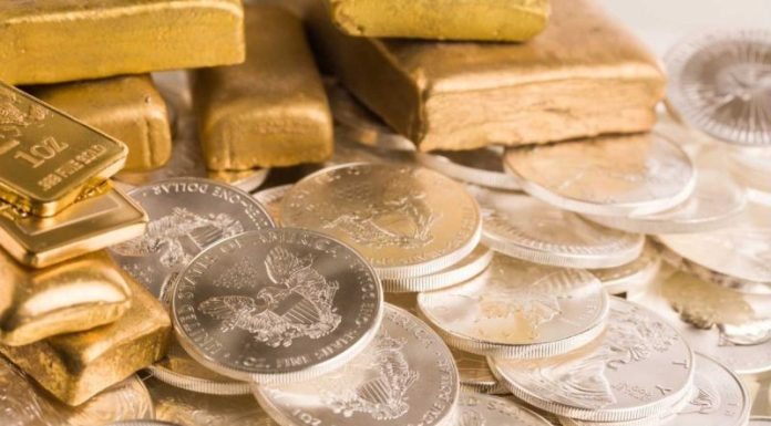 Gold Price Breaches US$4,000, Silver Tests US$50