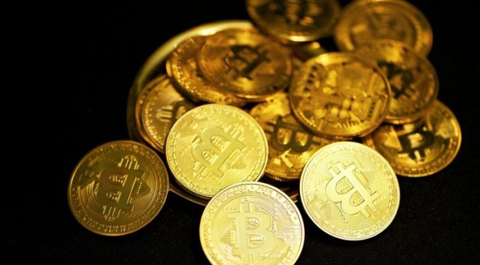 Crypto Market Update: Dormant Whale Offloads US$2.7B in Bitcoin, Market Cap Drops Below US$4T